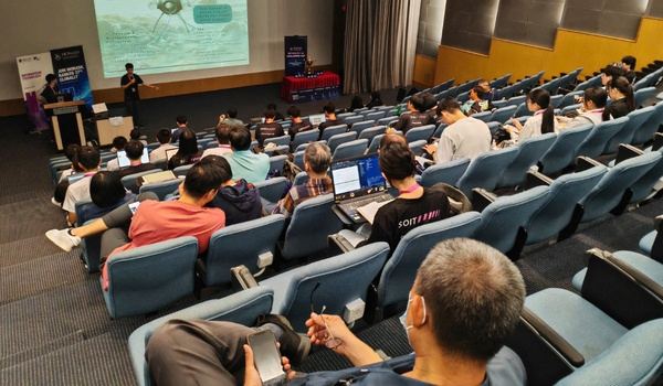 莫纳什大学马来西亚分校地址在哪里？地理位置优势分析